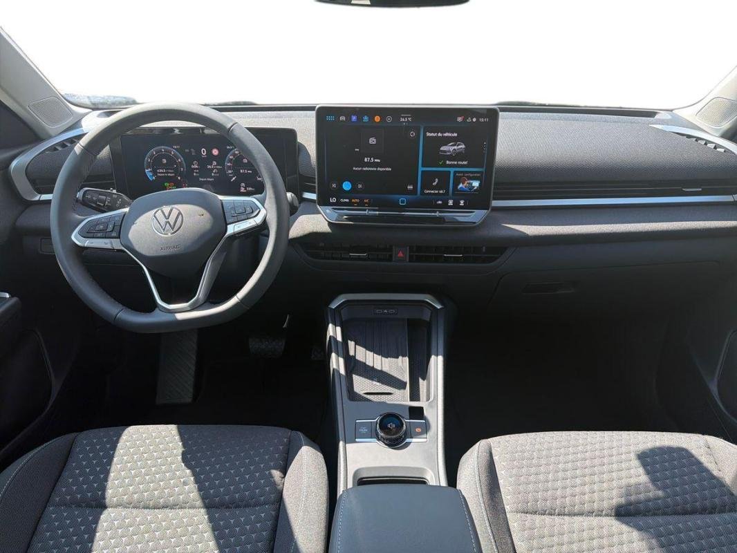 Volkswagen T-Roc - Photo 8