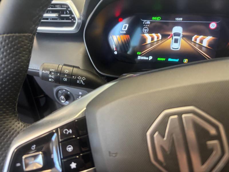 MG ZS - Photo 29