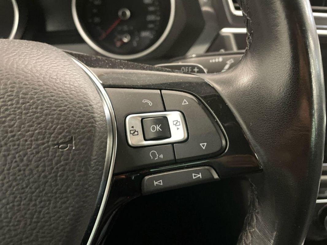 Volkswagen Tiguan - Photo 21
