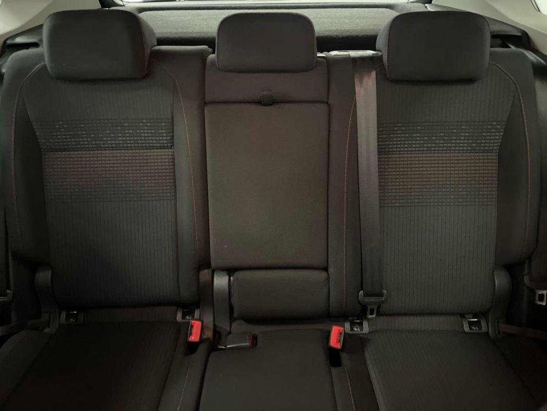 Volkswagen Tiguan - Photo 23