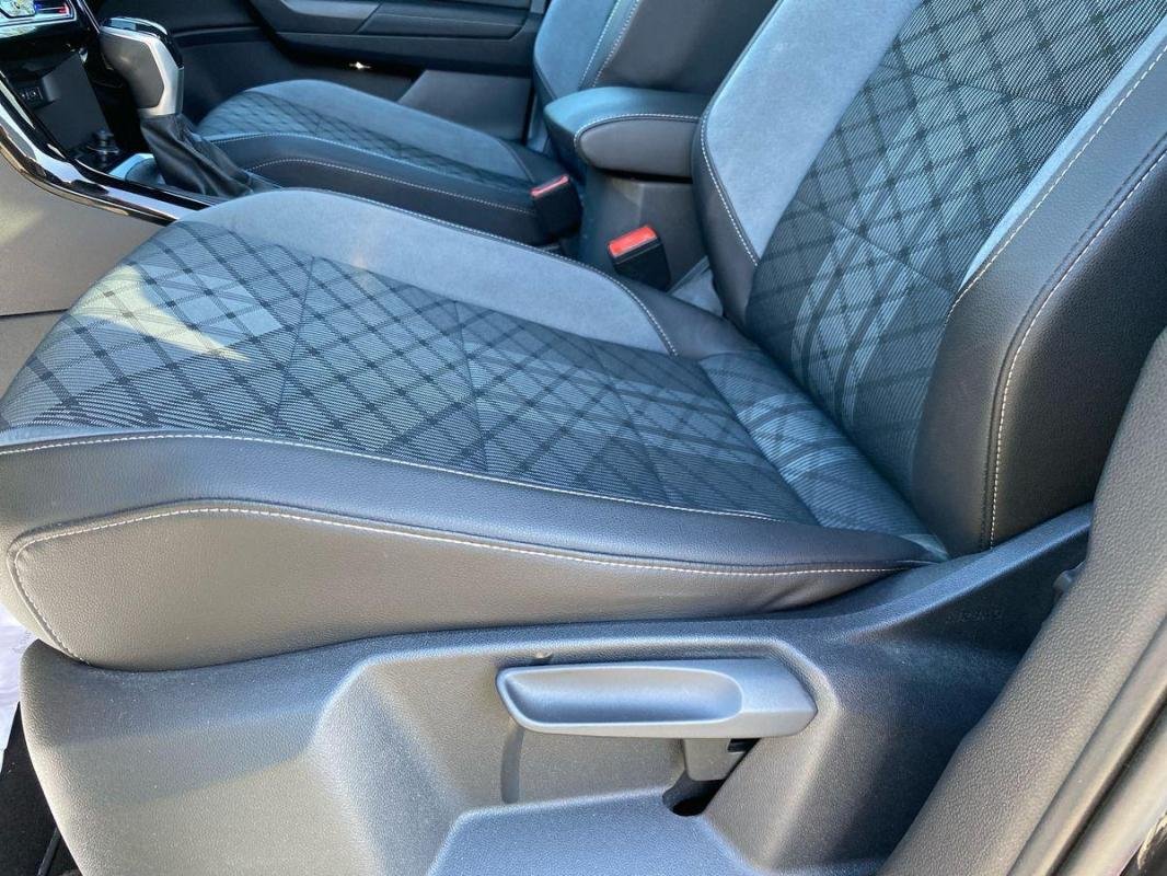 Volkswagen T-Roc - Photo 14