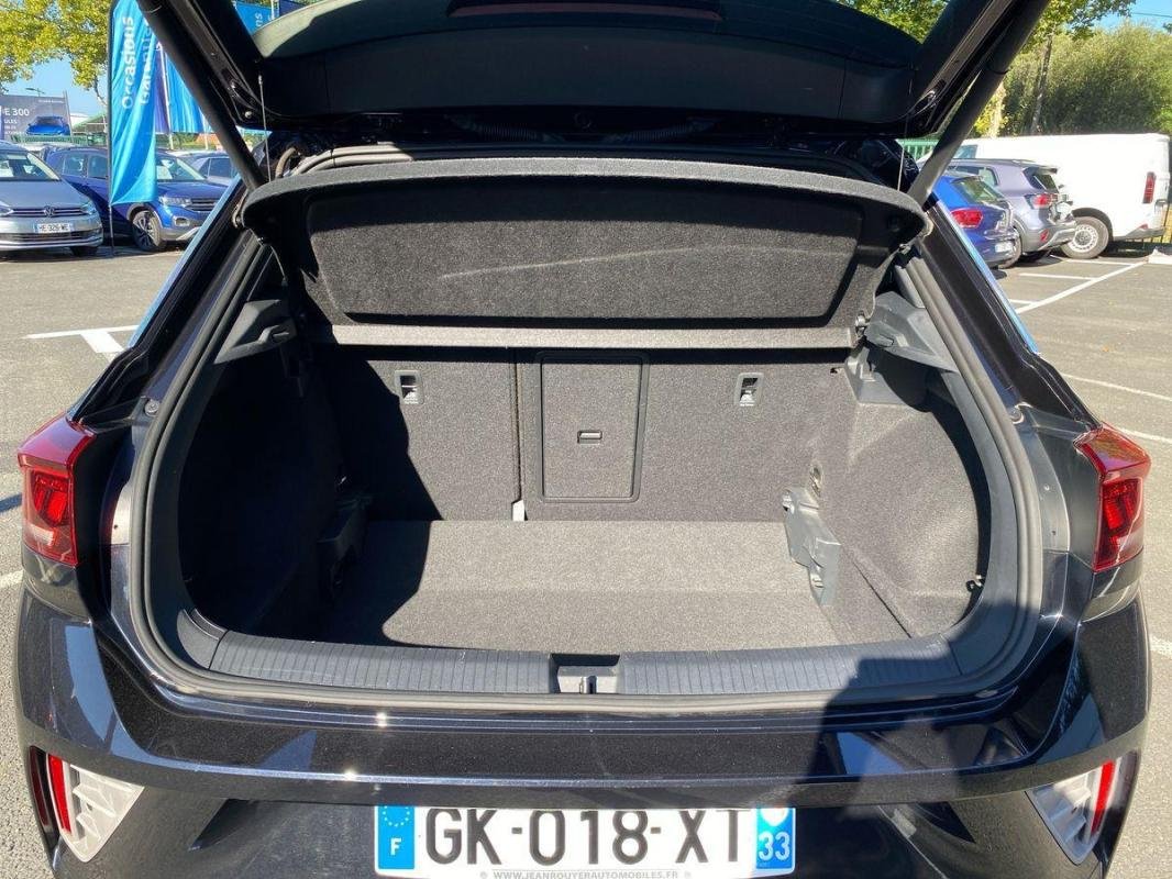 Volkswagen T-Roc - Photo 31