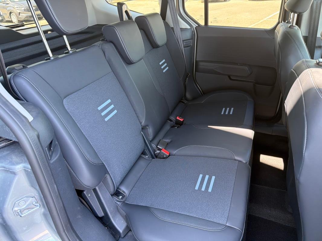 Ford Tourneo - Photo 13