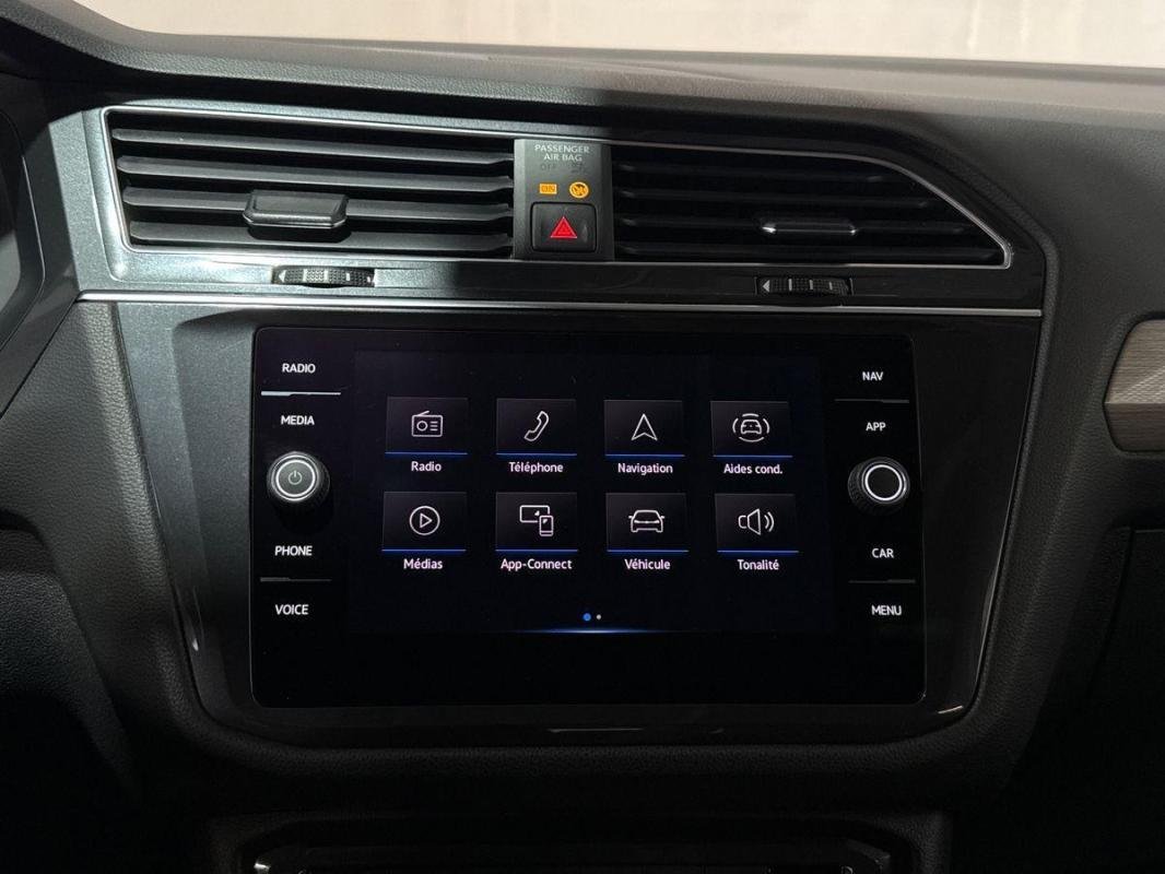 Volkswagen Tiguan - Photo 14