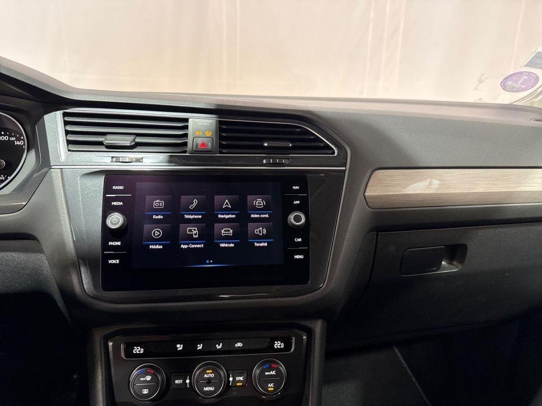 Volkswagen Tiguan - Photo 9