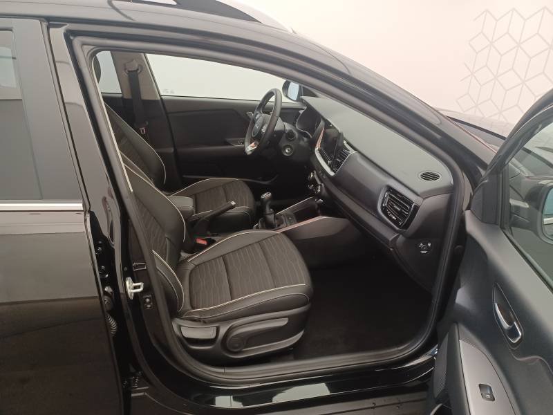 Kia Stonic - Photo 14