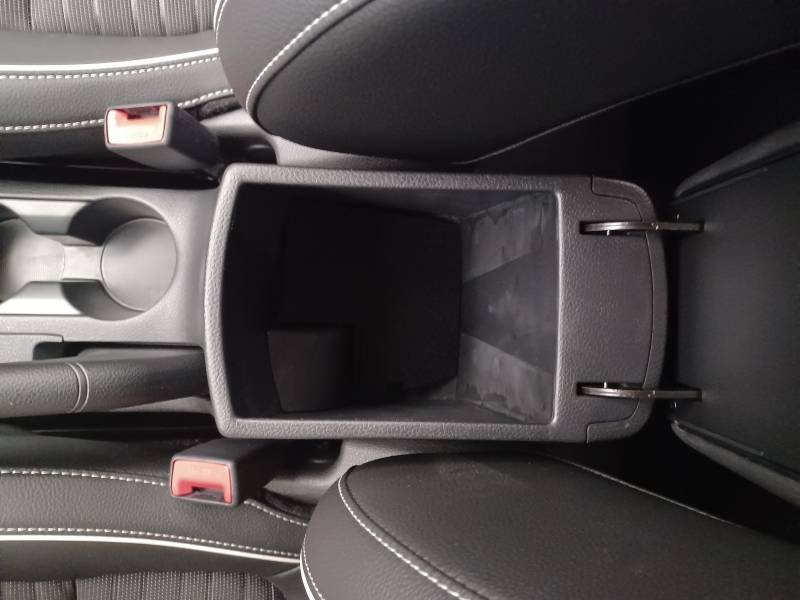 Kia Stonic - Photo 30