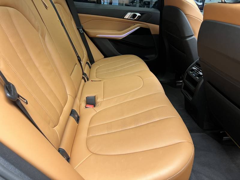 BMW X5 - Photo 28