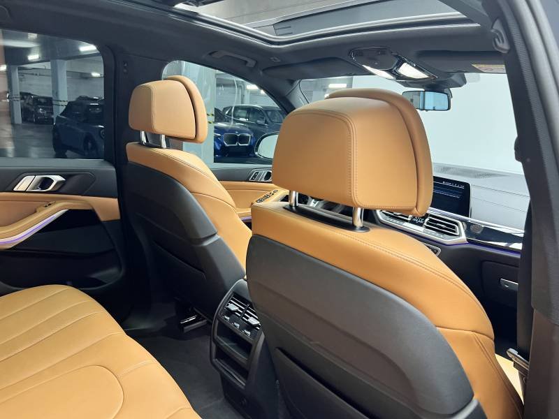 BMW X5 - Photo 30