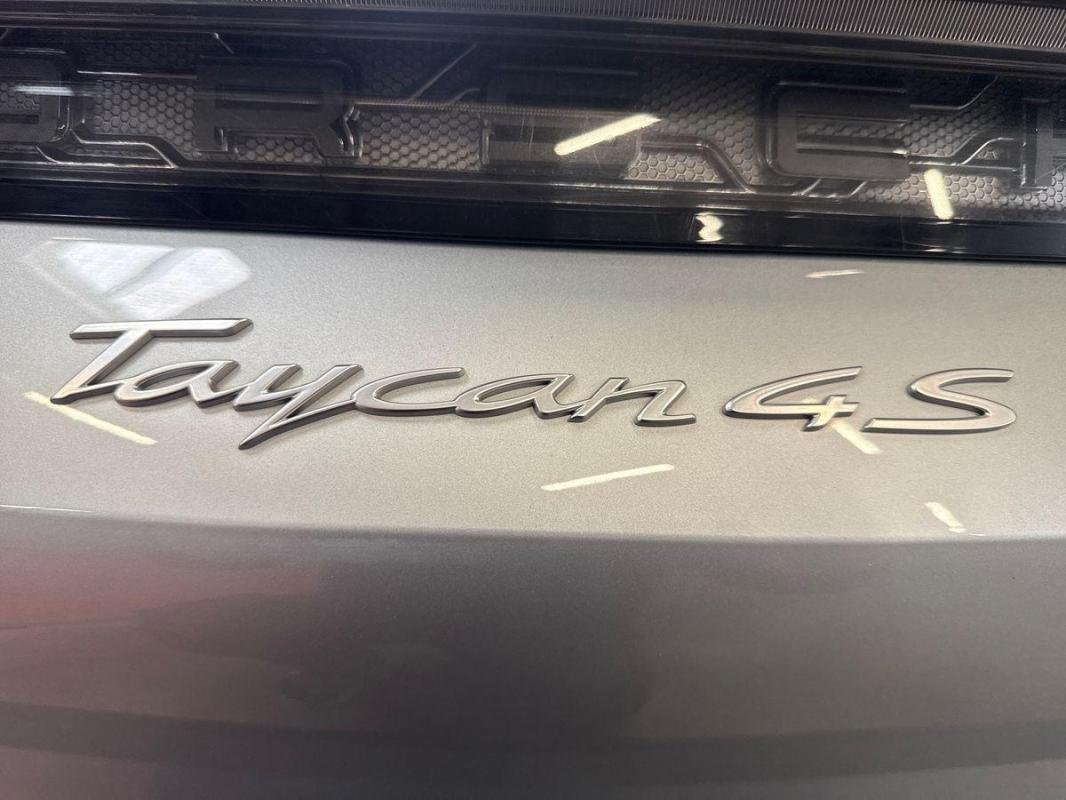 Porsche taycan - Photo 28