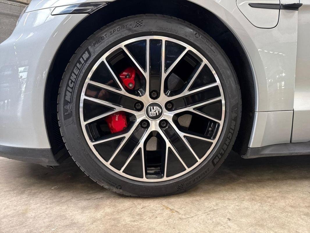 Porsche taycan - Photo 30