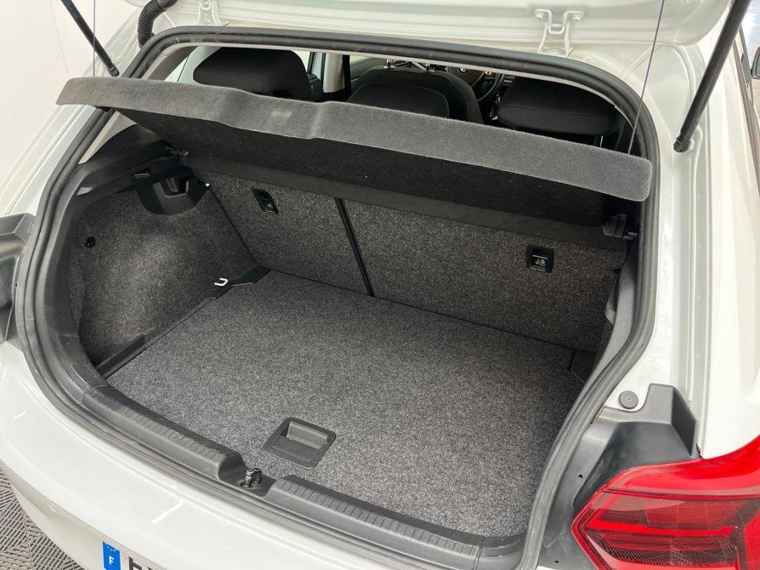 Volkswagen Polo - Photo 32