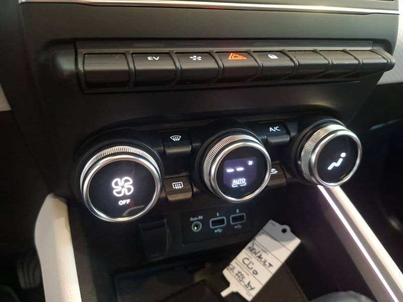 Renault Clio - Photo 33