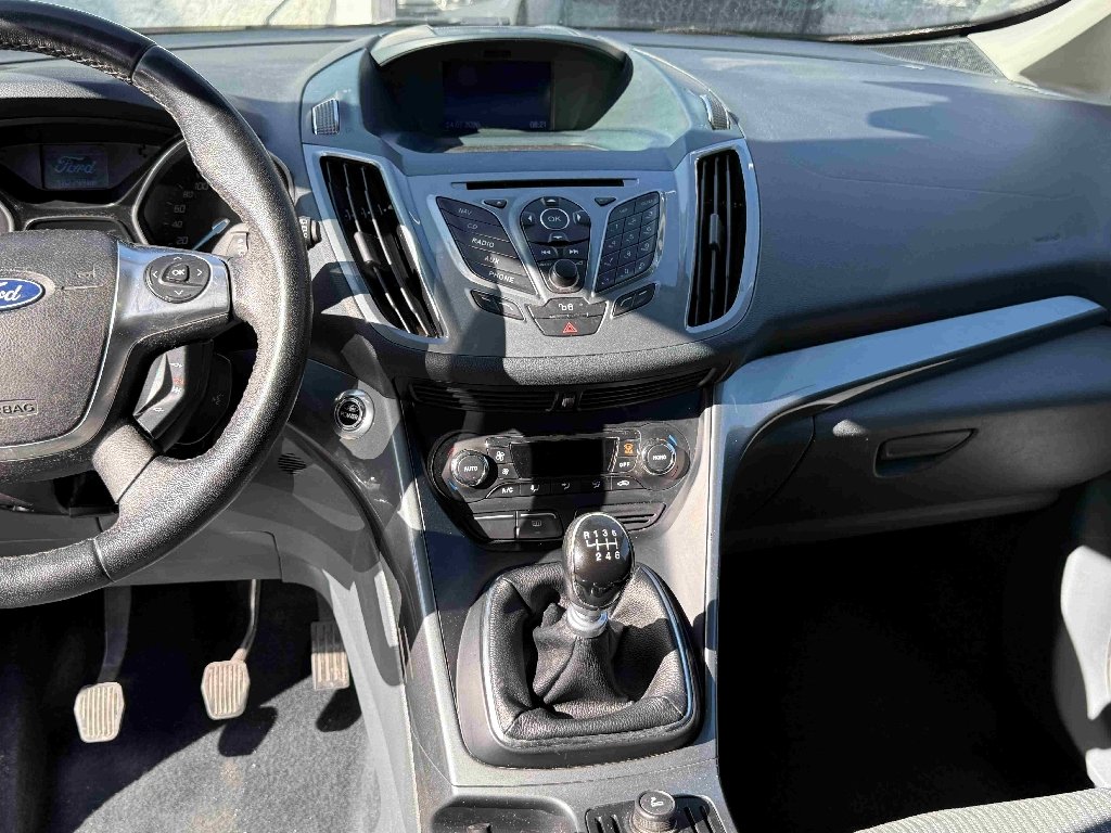 Ford C-Max - Photo 6