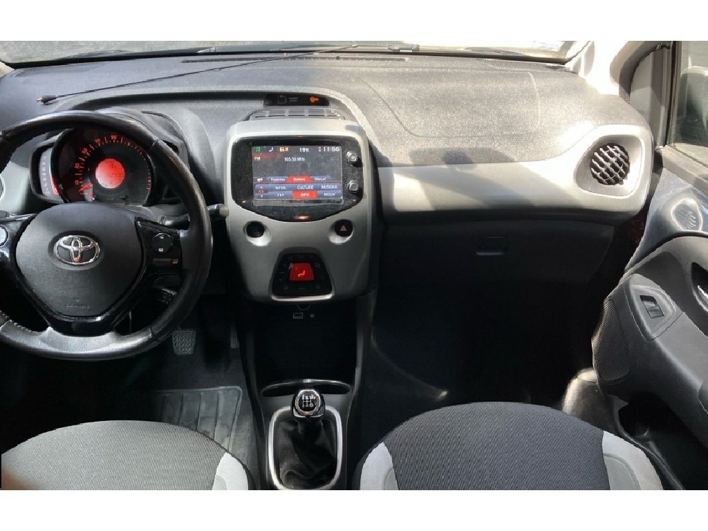 Toyota Aygo - Photo 5