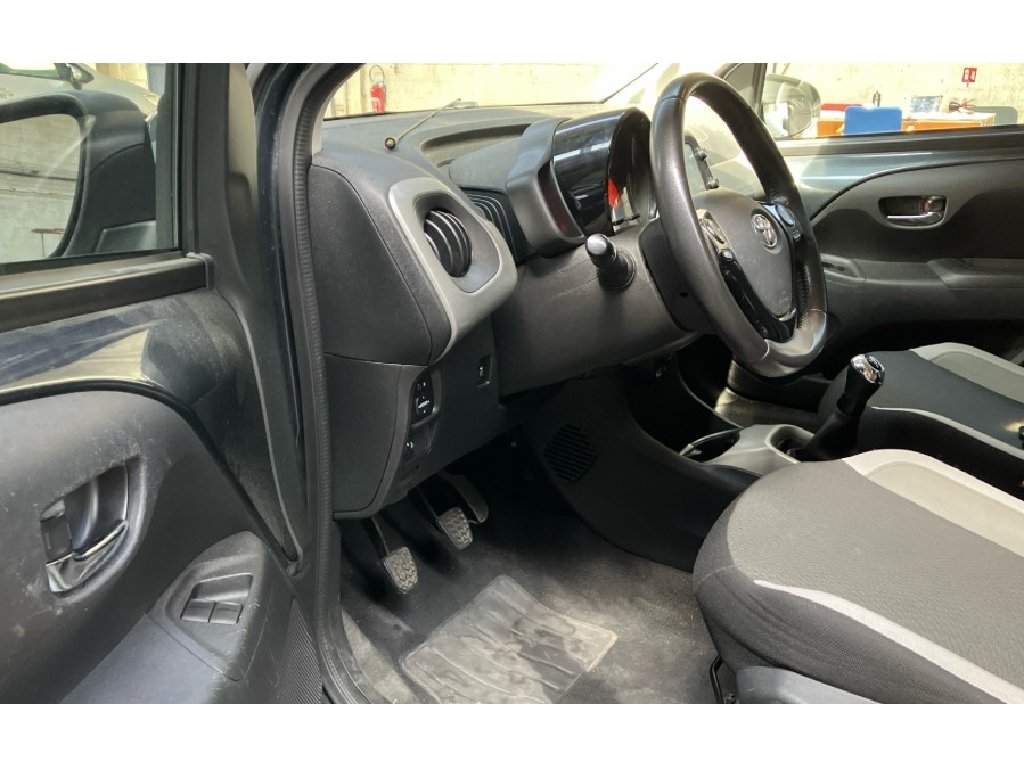 Toyota Aygo - Photo 6