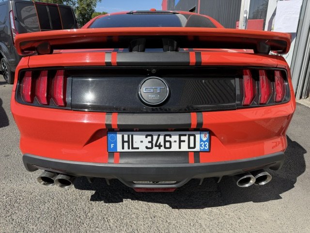 Ford Mustang - Photo 12
