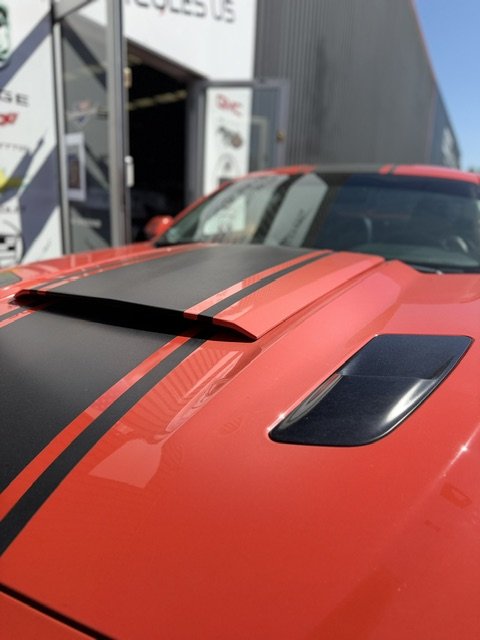Ford Mustang - Photo 6