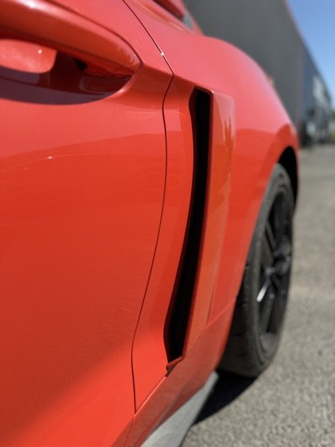 Ford Mustang - Photo 9