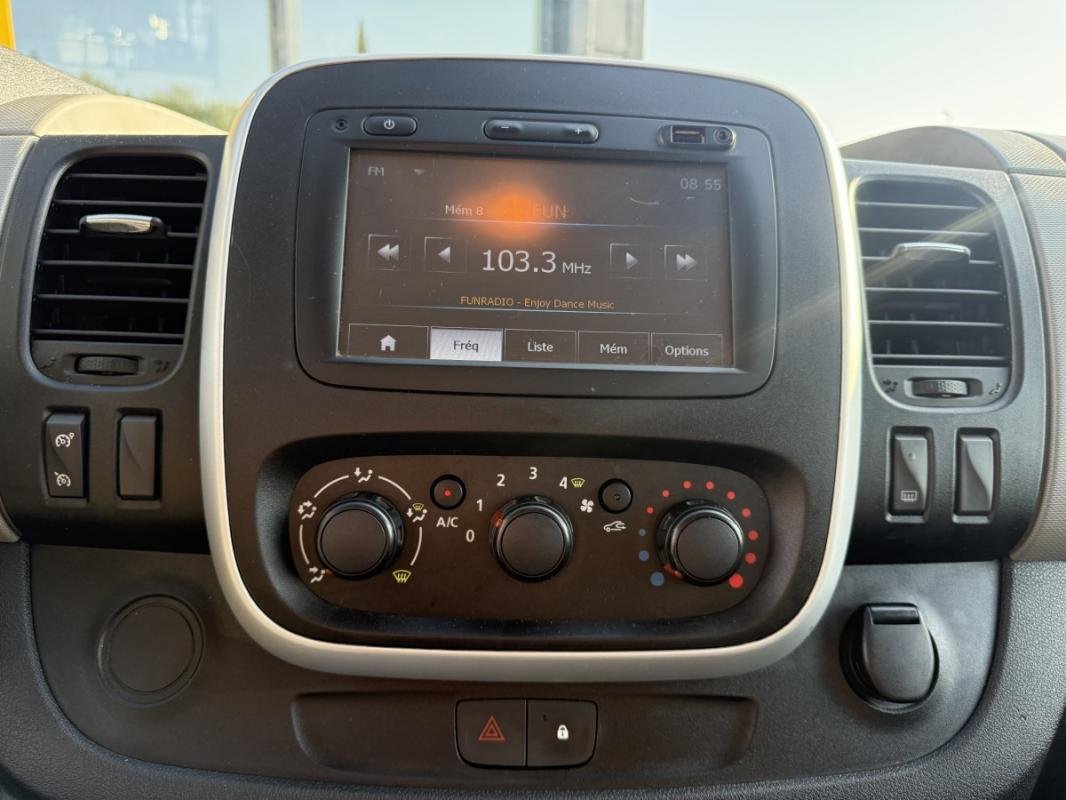 Renault Trafic - Photo 12