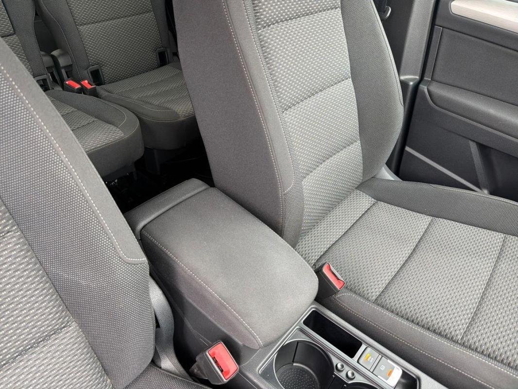 Volkswagen Touran - Photo 12