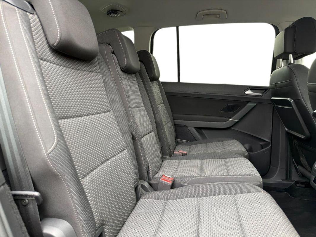 Volkswagen Touran - Photo 23