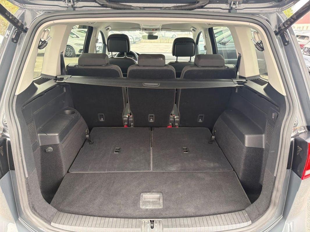 Volkswagen Touran - Photo 31