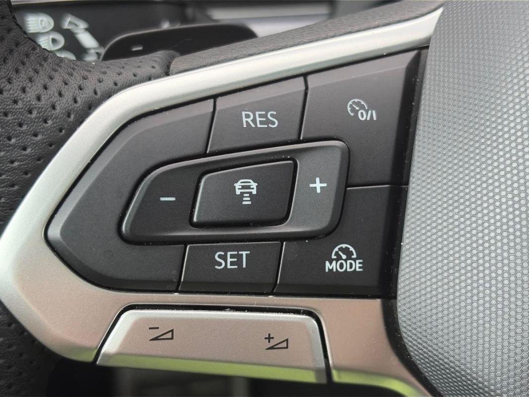 Volkswagen Touareg - Photo 21