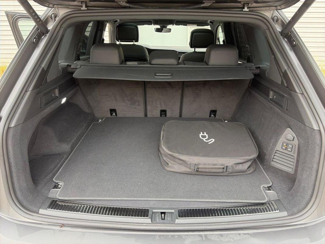 Volkswagen Touareg - Photo 31