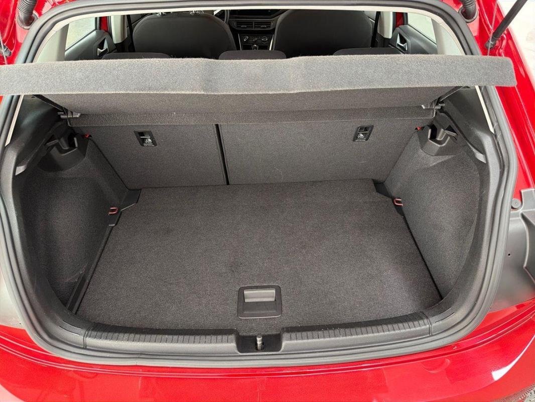 Volkswagen Polo - Photo 31