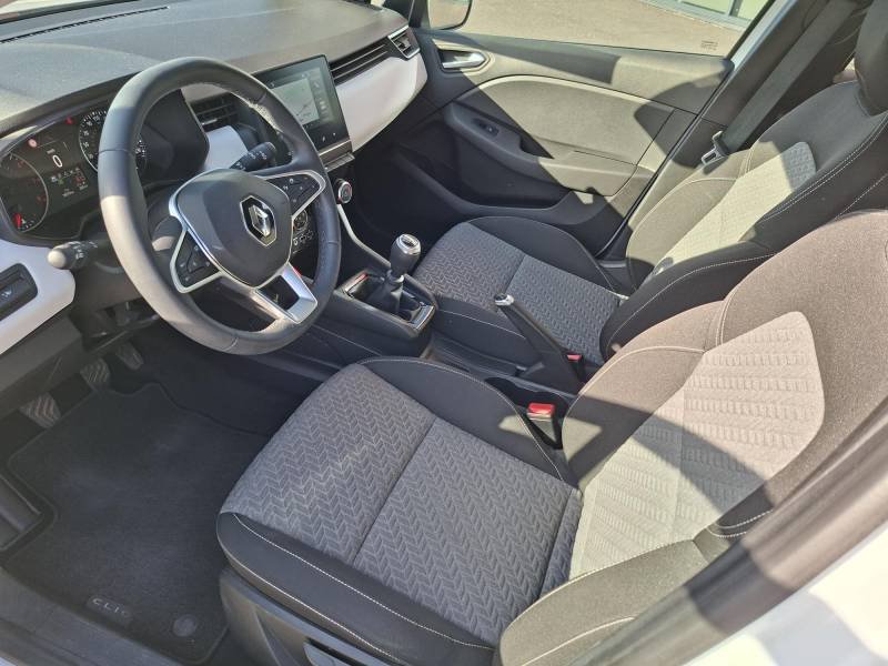 Renault Clio - Photo 18