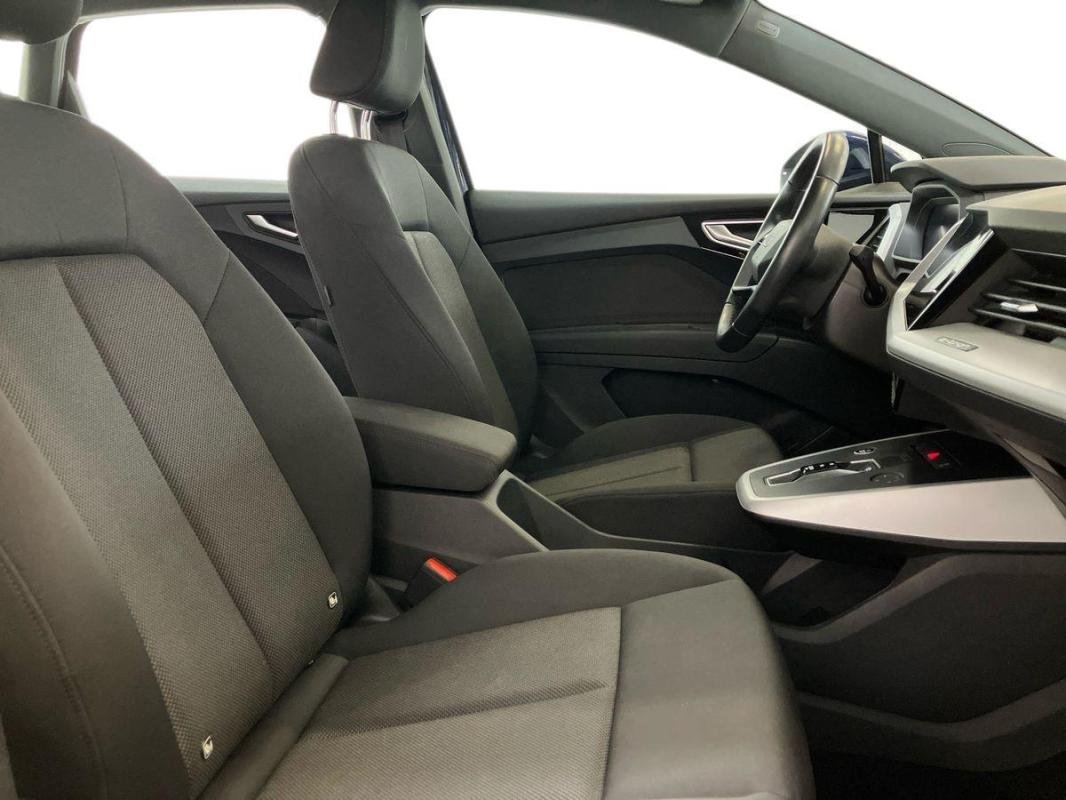 Audi Q4 e-tron - Photo 13