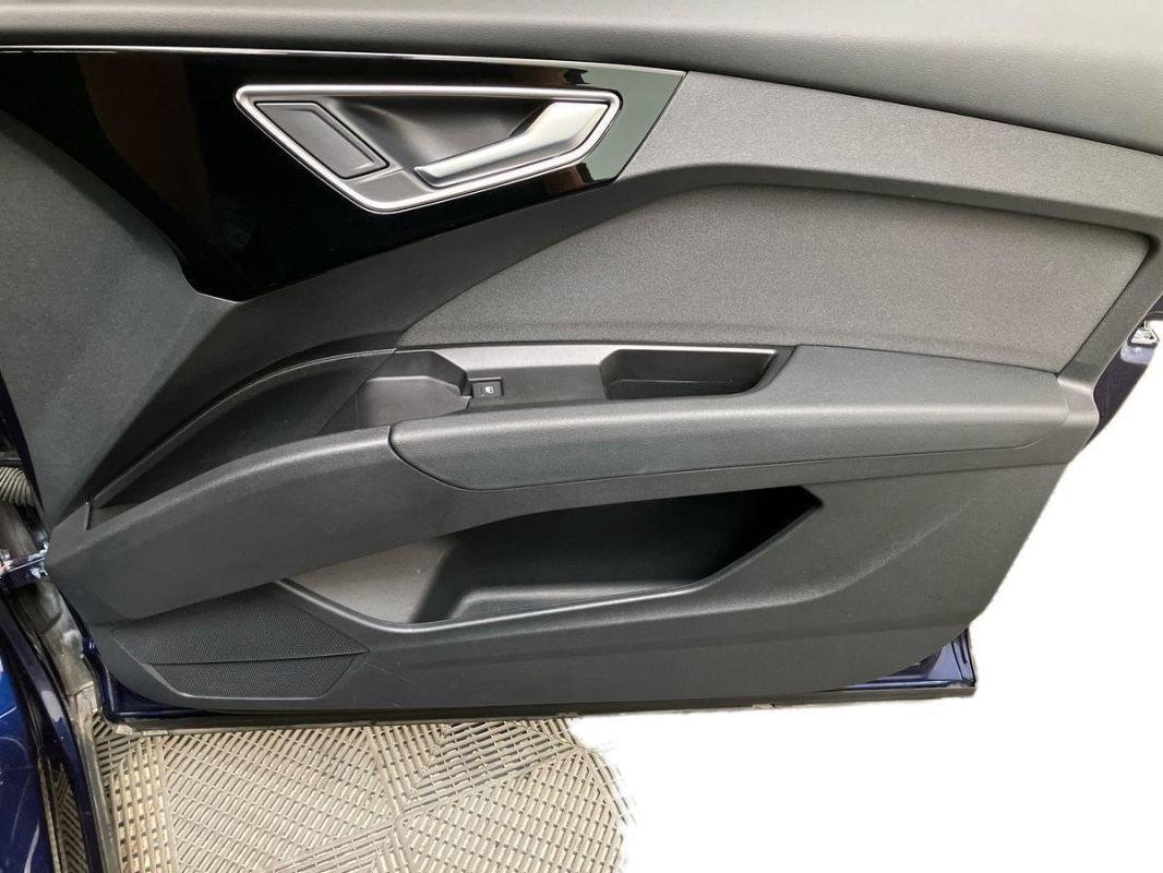 Audi Q4 e-tron - Photo 15