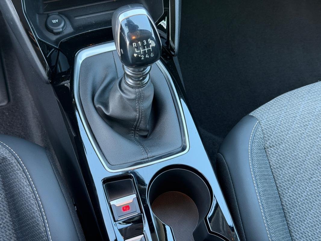 Peugeot 208 - Photo 15