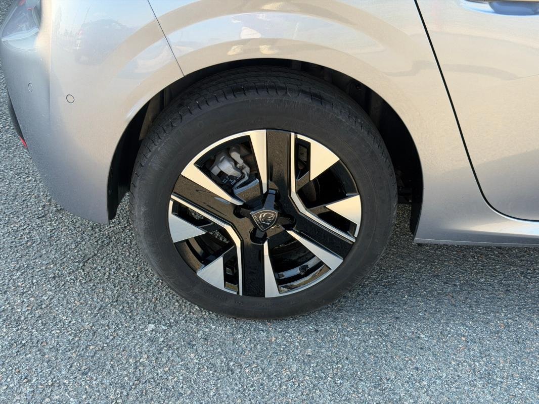 Peugeot 208 - Photo 18