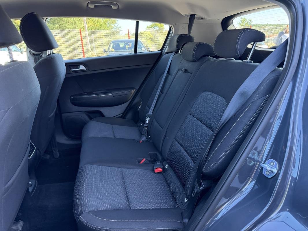 Kia Sportage - Photo 18
