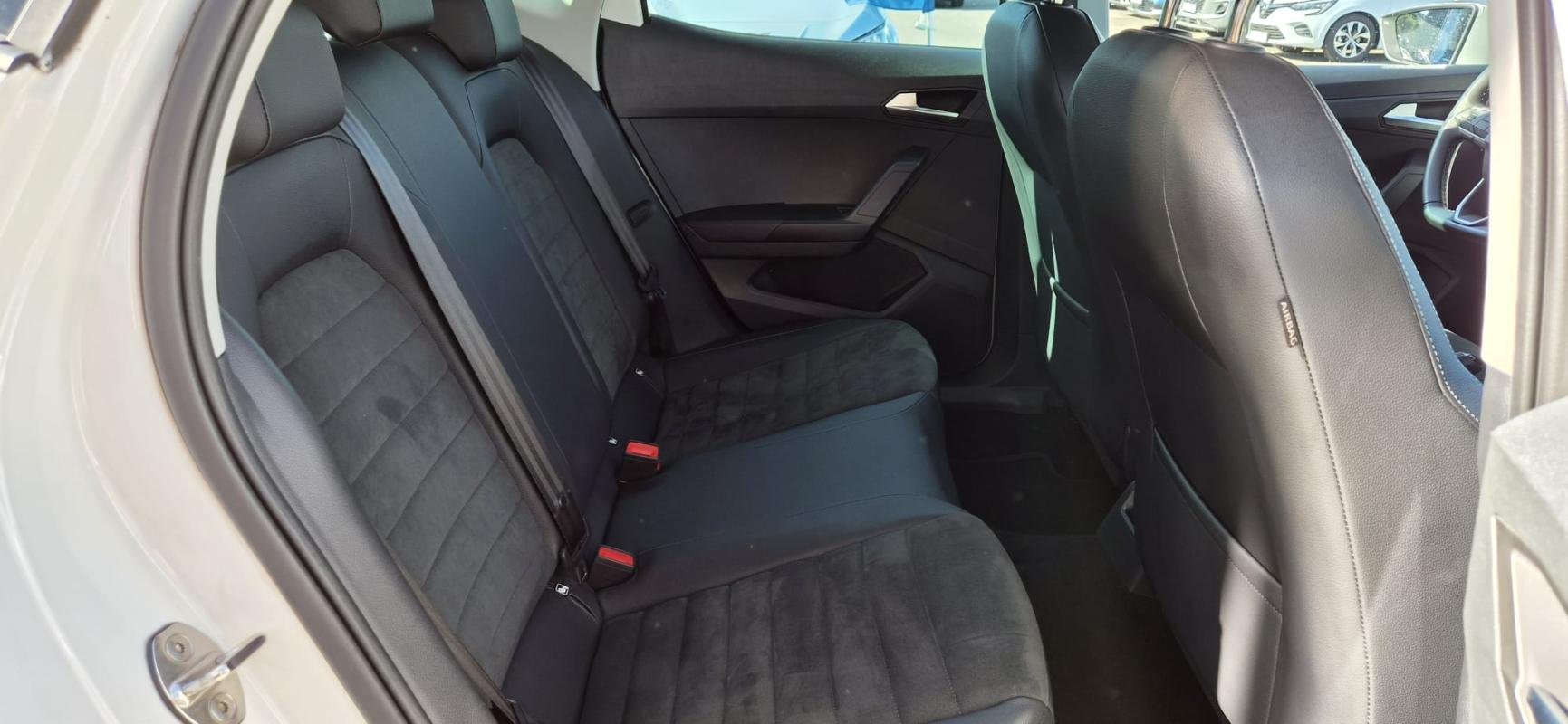 Seat Arona - Photo 11