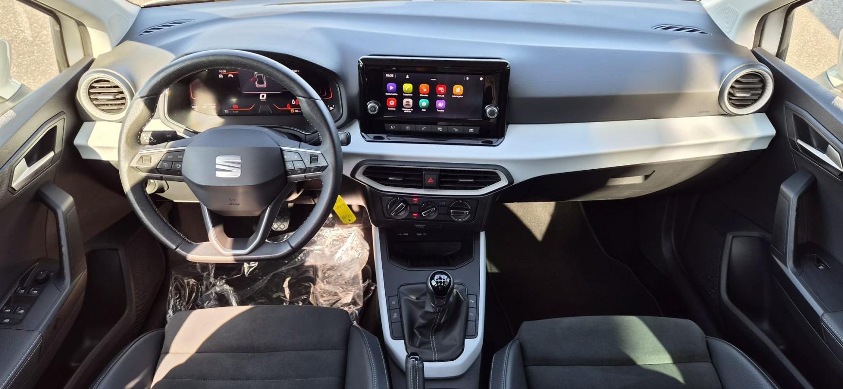 Seat Arona - Photo 14