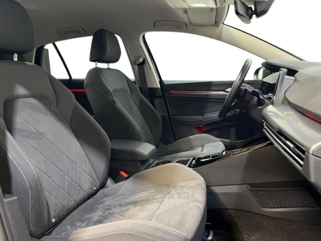 Volkswagen Golf - Photo 13