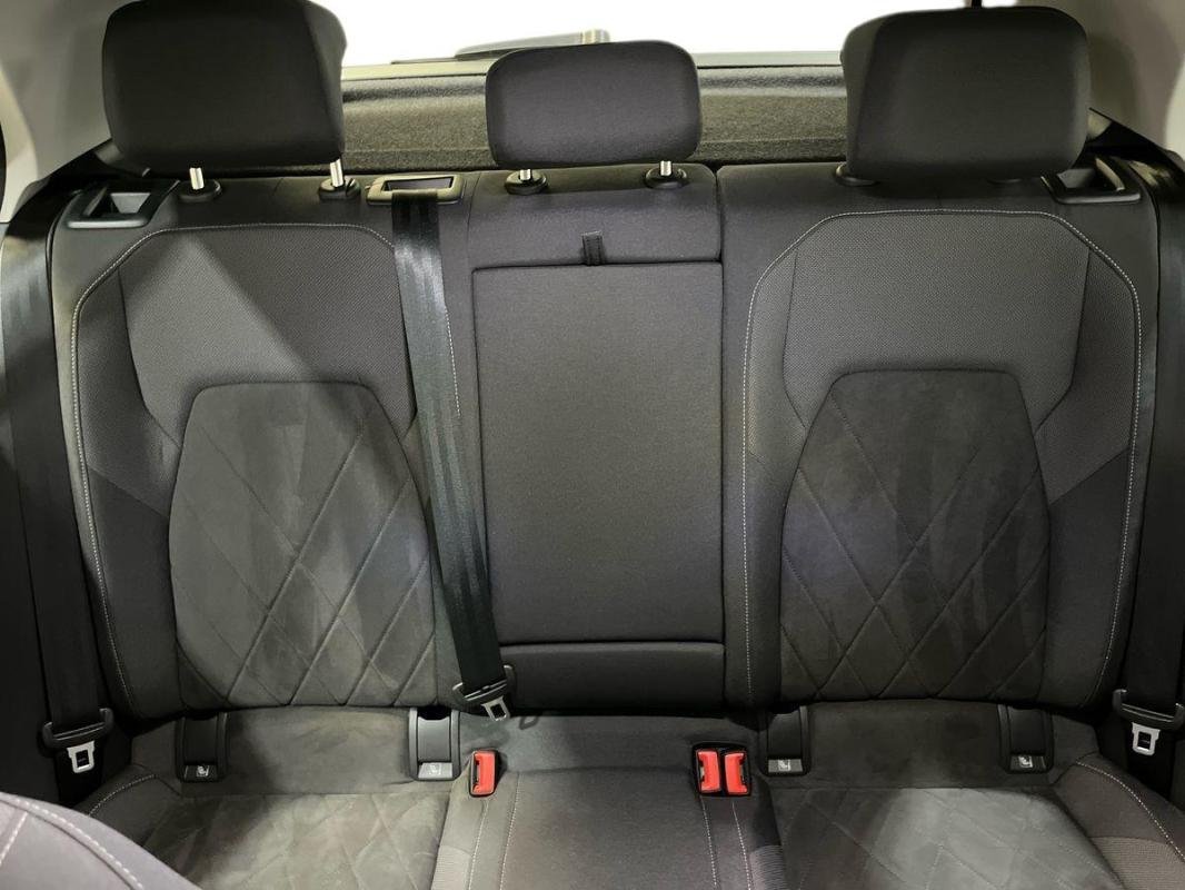 Volkswagen Golf - Photo 22