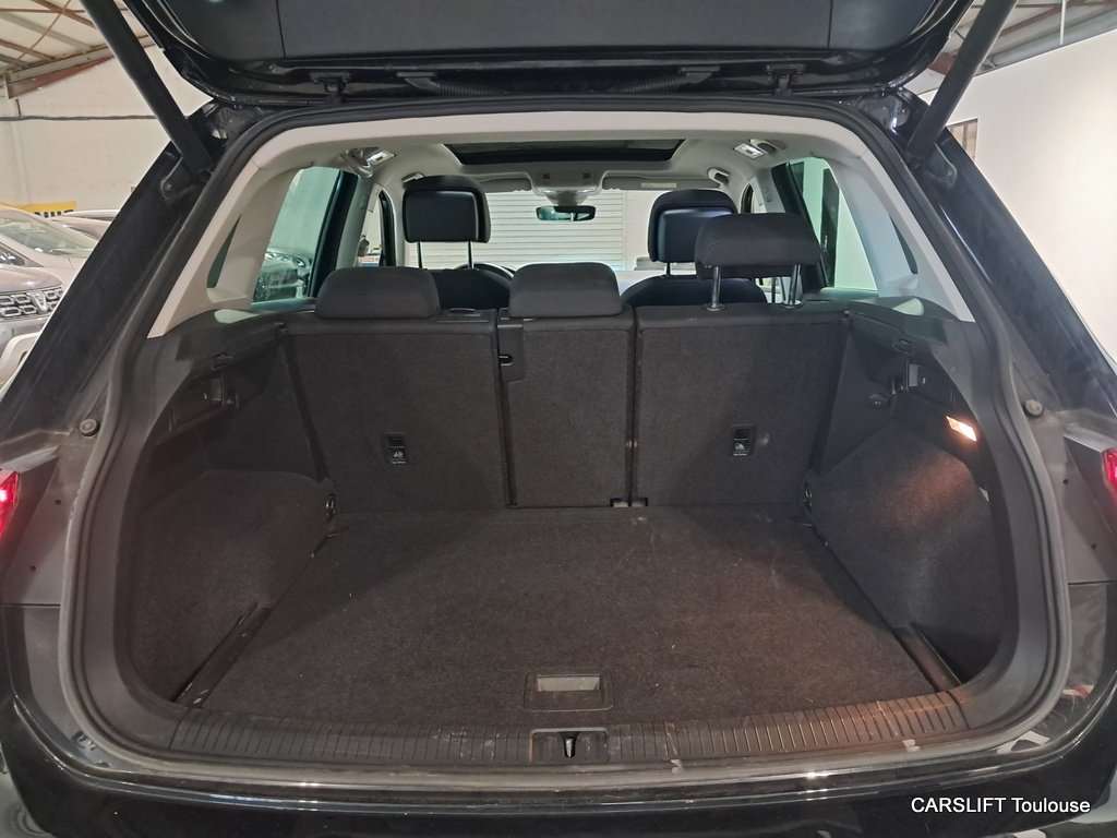 Volkswagen Tiguan - Photo 13