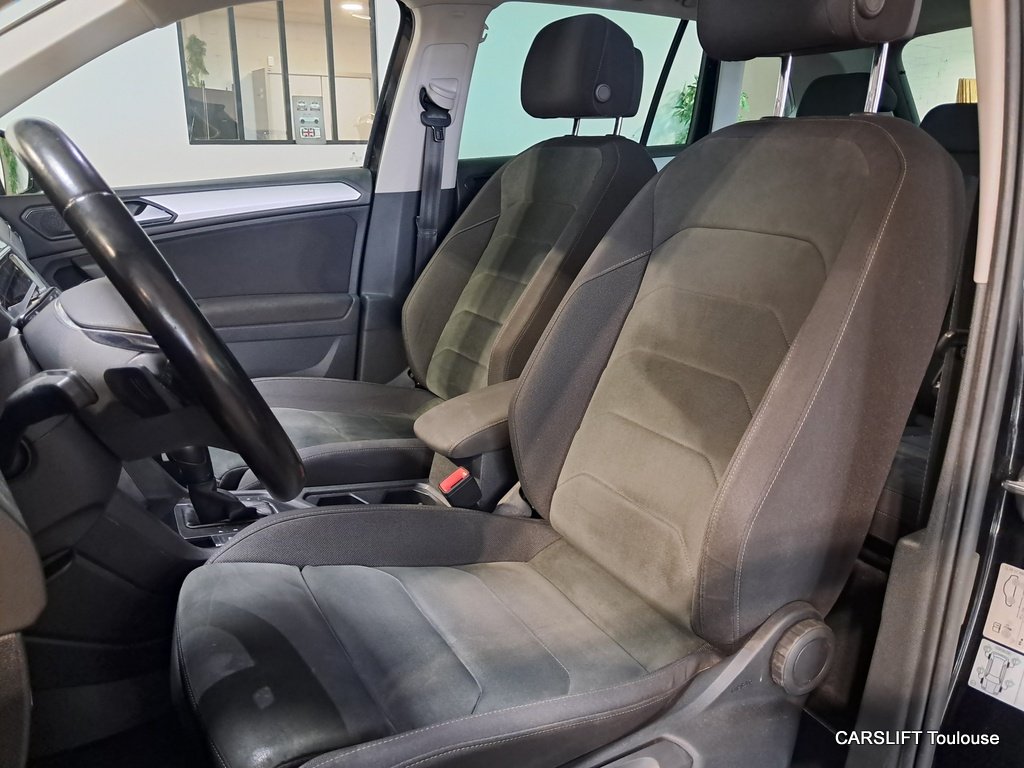 Volkswagen Tiguan - Photo 18
