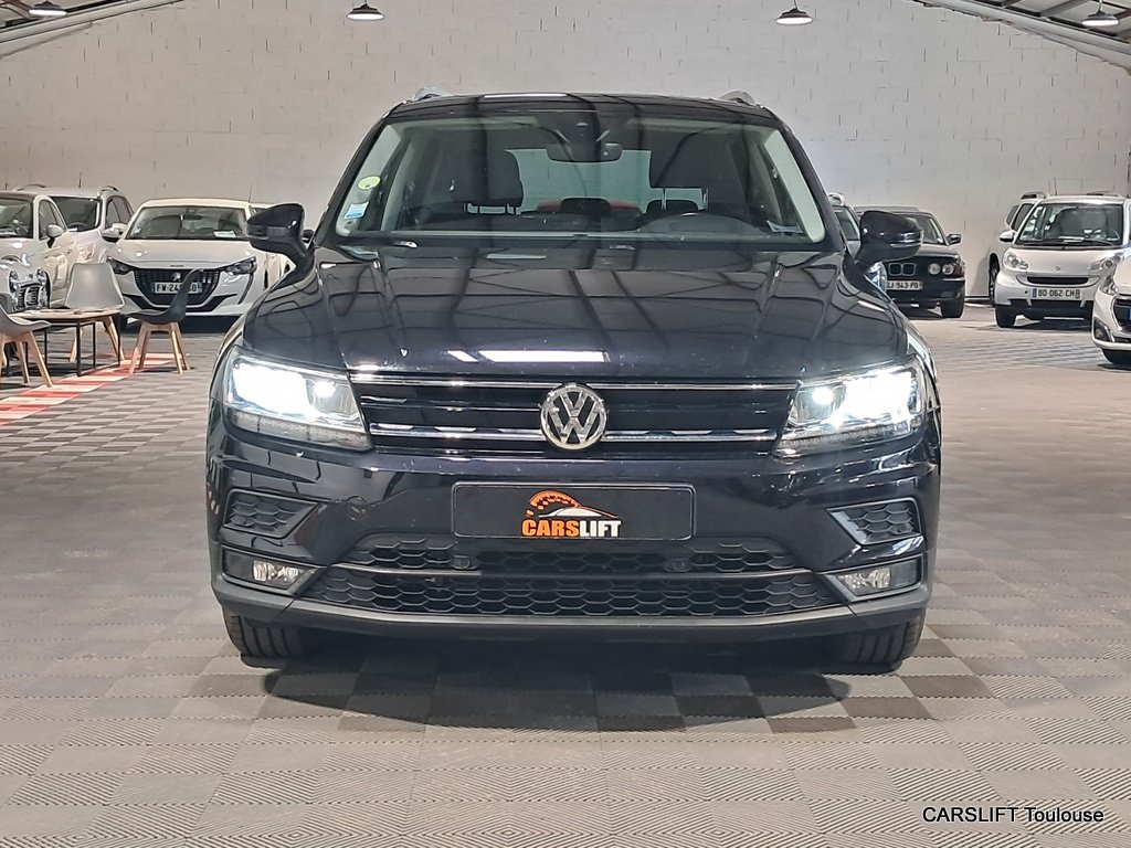 Volkswagen Tiguan - Photo 2
