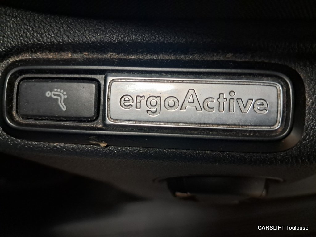 Volkswagen Tiguan - Photo 25