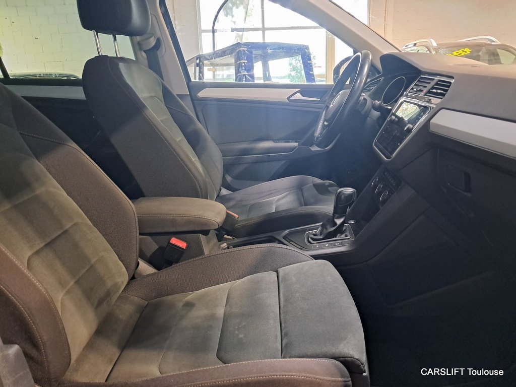 Volkswagen Tiguan - Photo 9