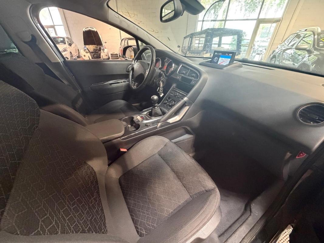 Peugeot 3008 - Photo 10