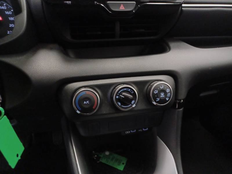 Toyota Yaris - Photo 18