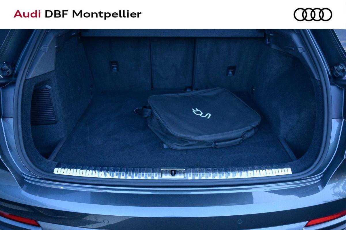 Audi Q3 - Photo 21