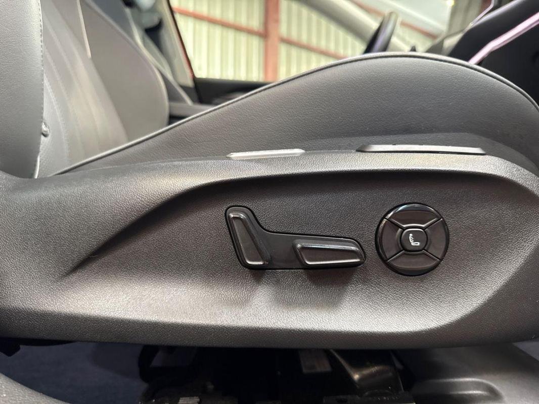 Volkswagen Passat - Photo 14