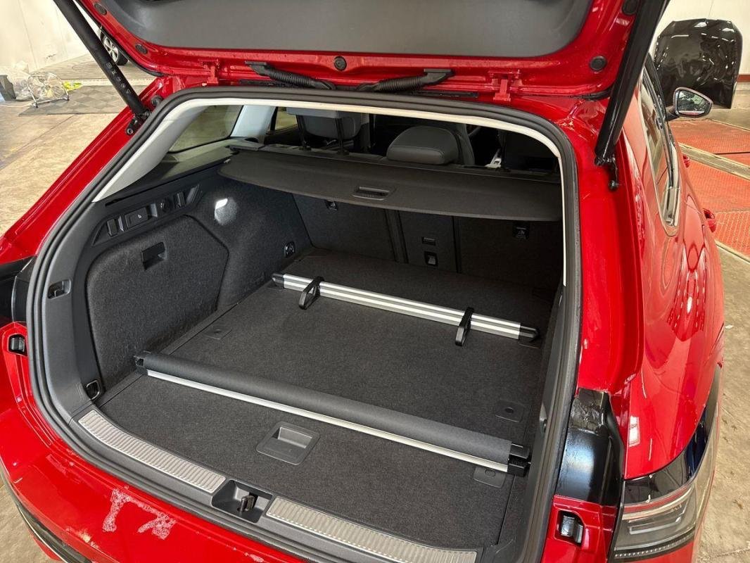 Volkswagen Passat - Photo 32